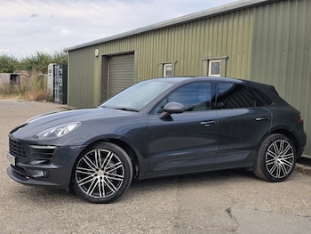 Used Porsche Macan 2016 for sale - 79552077: Photo