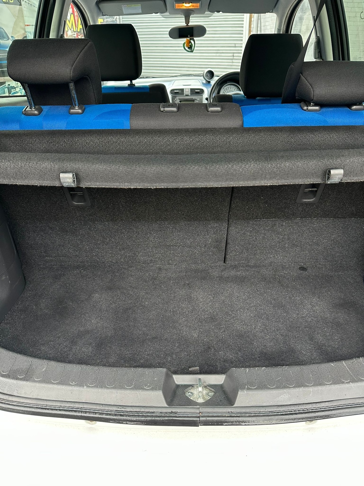 Used Vauxhall Agila 2010 for sale - 76931122: Photo 12