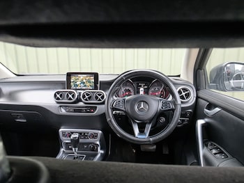 Used Mercedes-Benz X Class 2019 for sale - 78134632: Photo