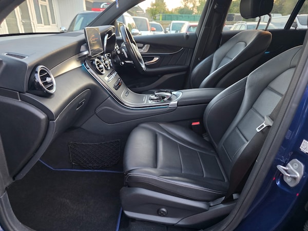 Used Mercedes-Benz GLC 2018 for sale - 76287553: Photo 2