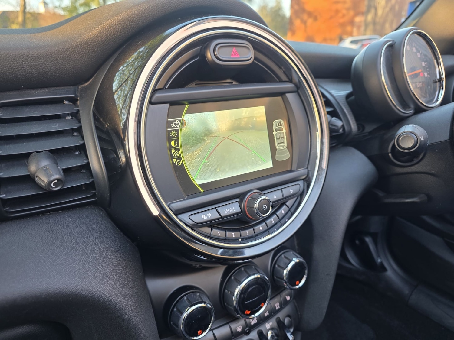 Used MINI Convertible 2017 for sale - 76750525: Photo 10