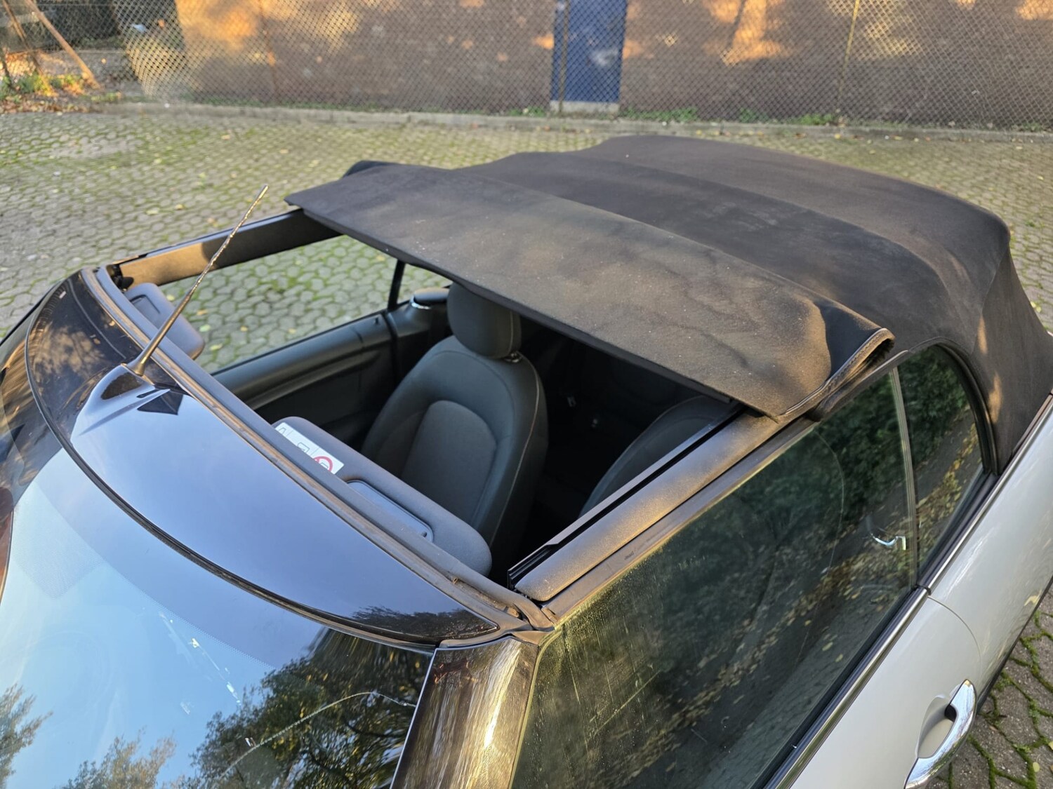 Used MINI Convertible 2017 for sale - 76750525: Photo 22