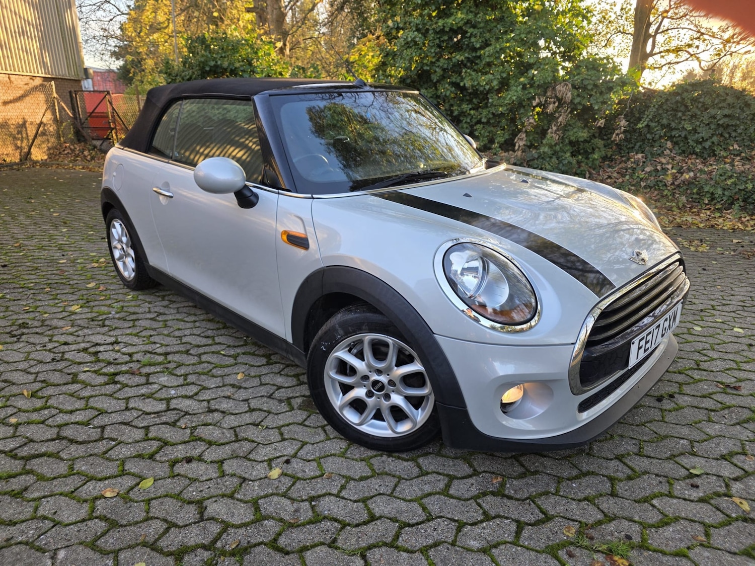 Used MINI Convertible 2017 for sale - 76750525: Photo 33