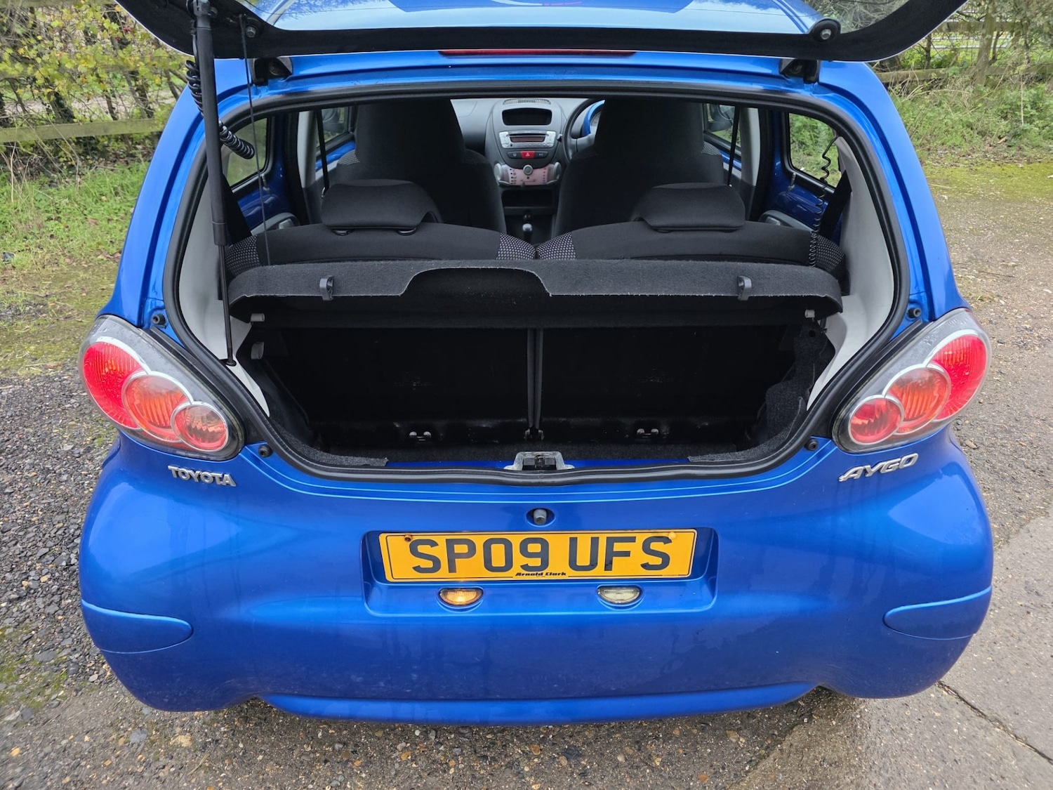 Used Toyota AYGO 2009 for sale - 76750396: Photo 16