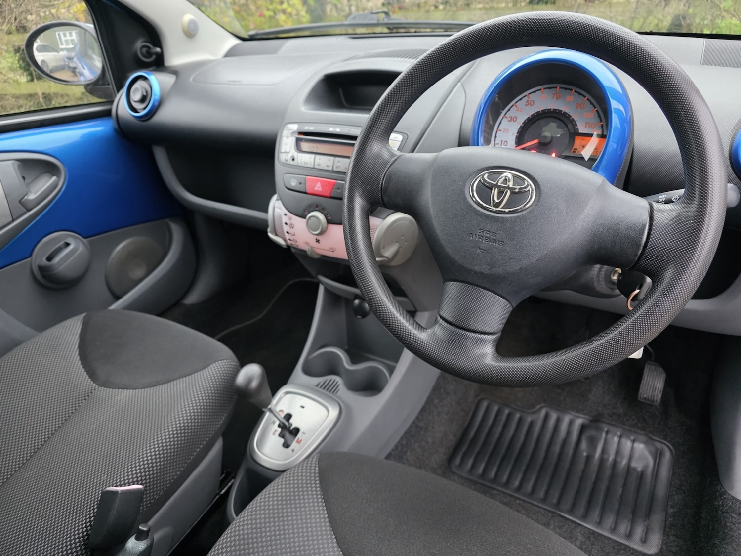 Used Toyota AYGO 2009 for sale - 76750396: Photo 21