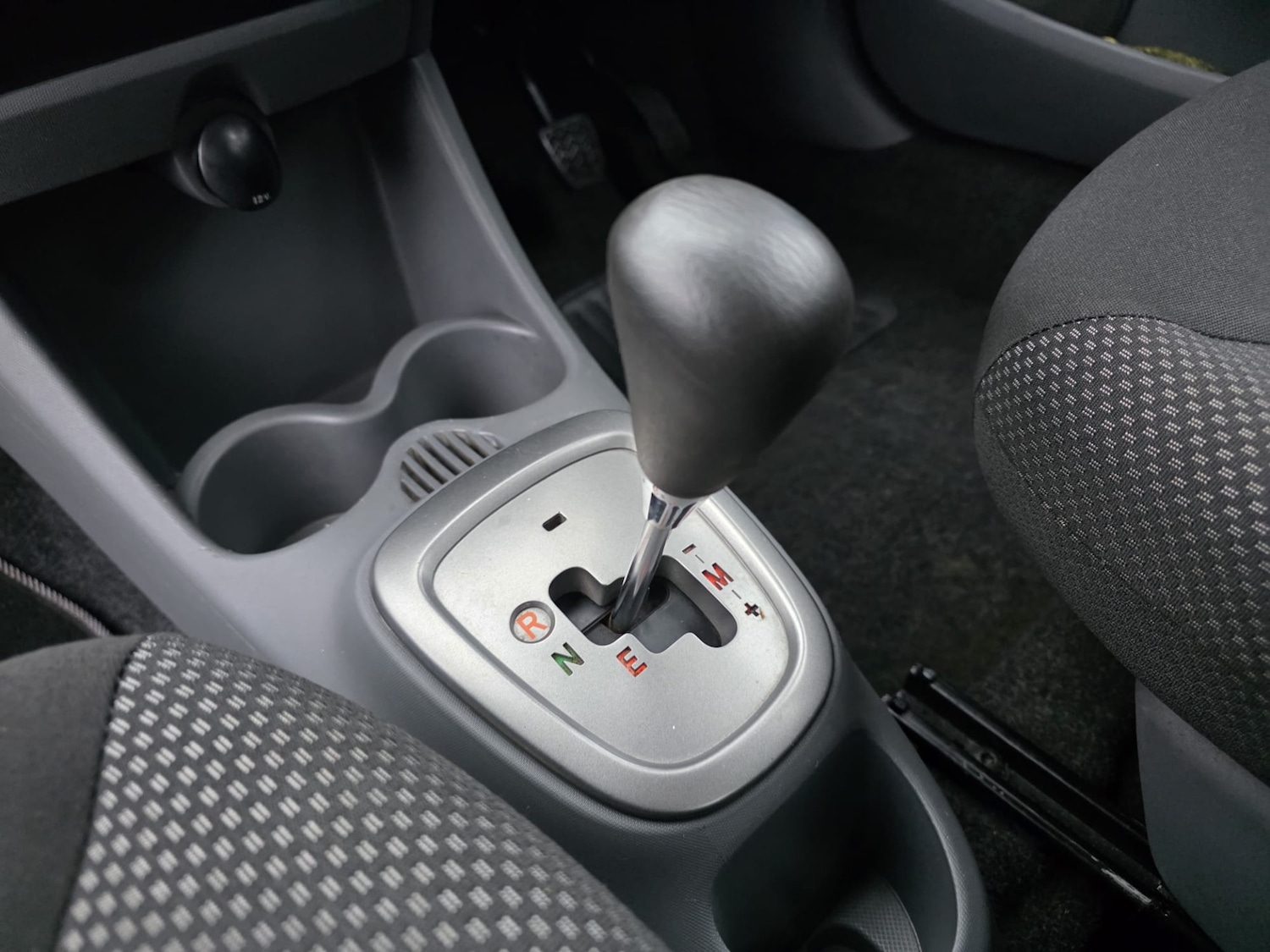 Used Toyota AYGO 2009 for sale - 76750396: Photo 25