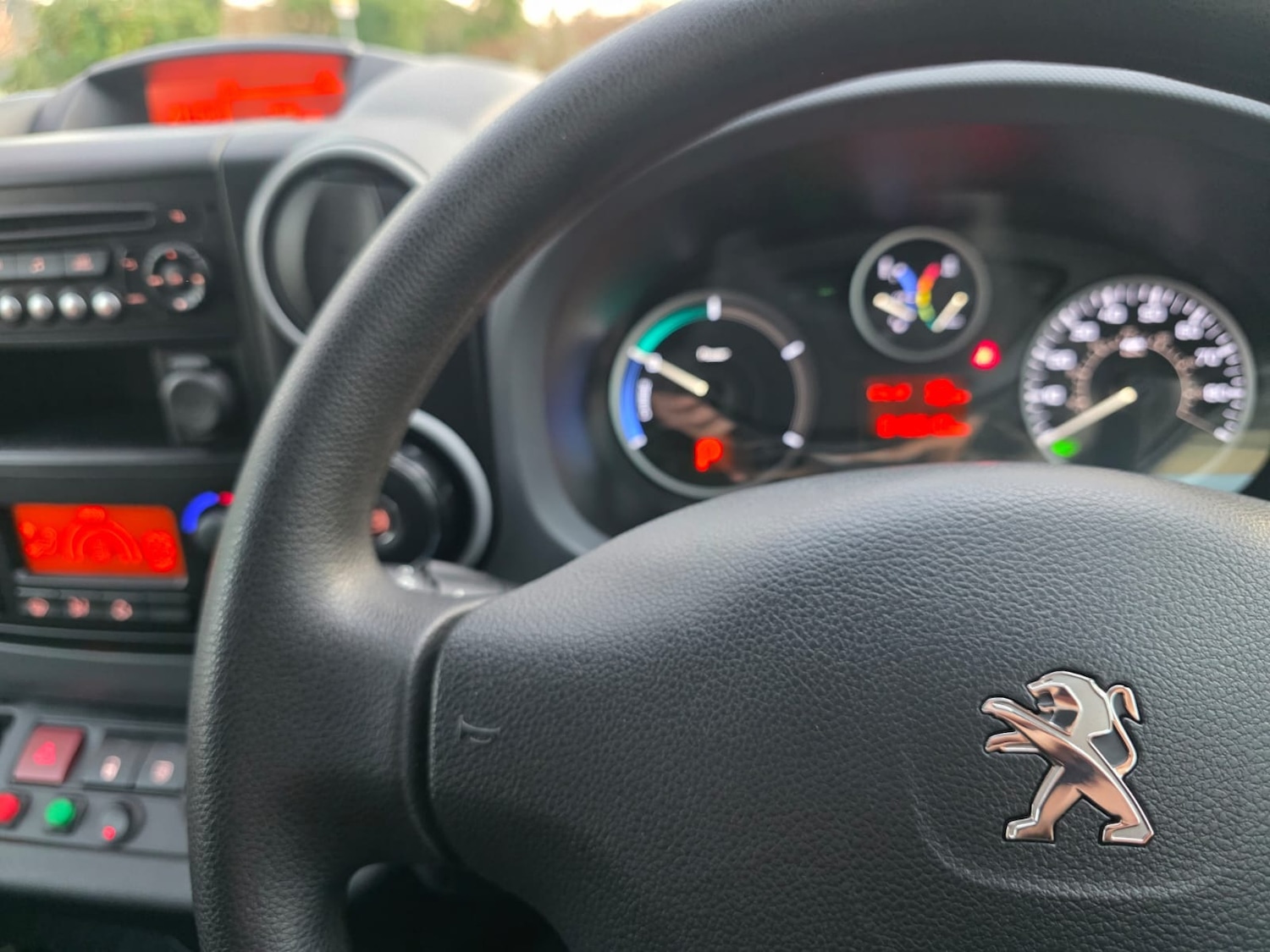 Used Peugeot Partner 2020 for sale - 76935452: Photo 11