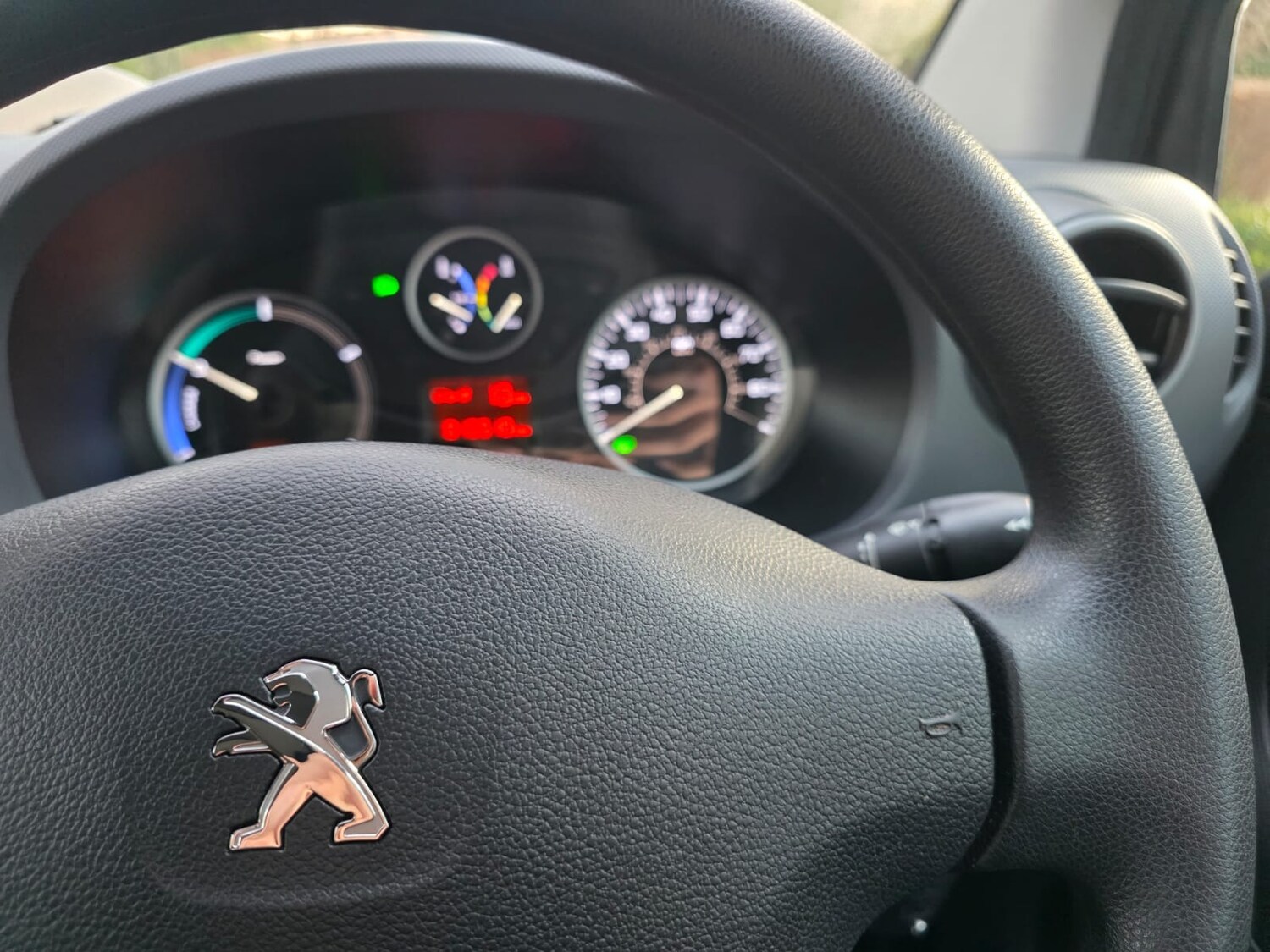 Used Peugeot Partner 2020 for sale - 76935452: Photo 13