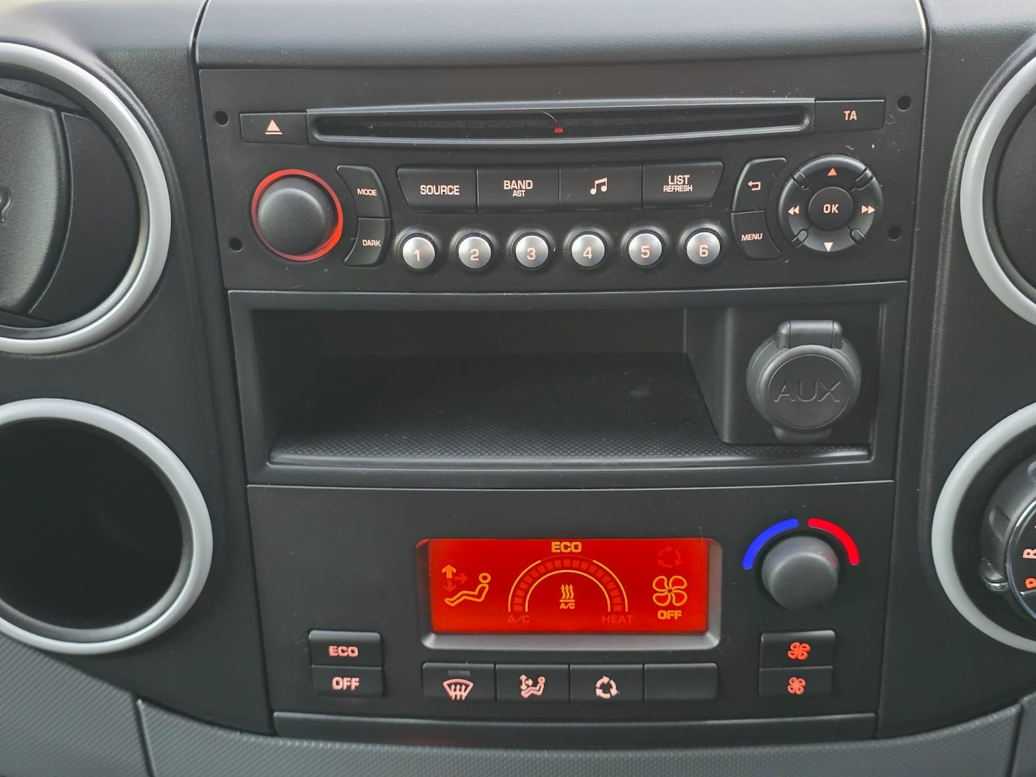 Used Peugeot Partner 2020 for sale - 76935452: Photo 14