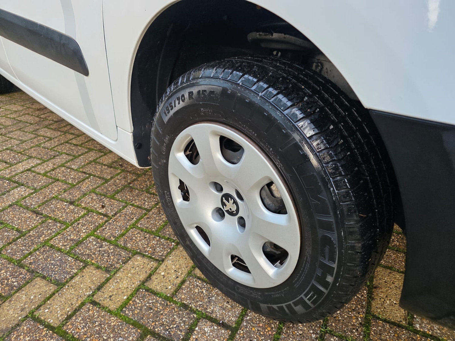 Used Peugeot Partner 2020 for sale - 76935452: Photo 16