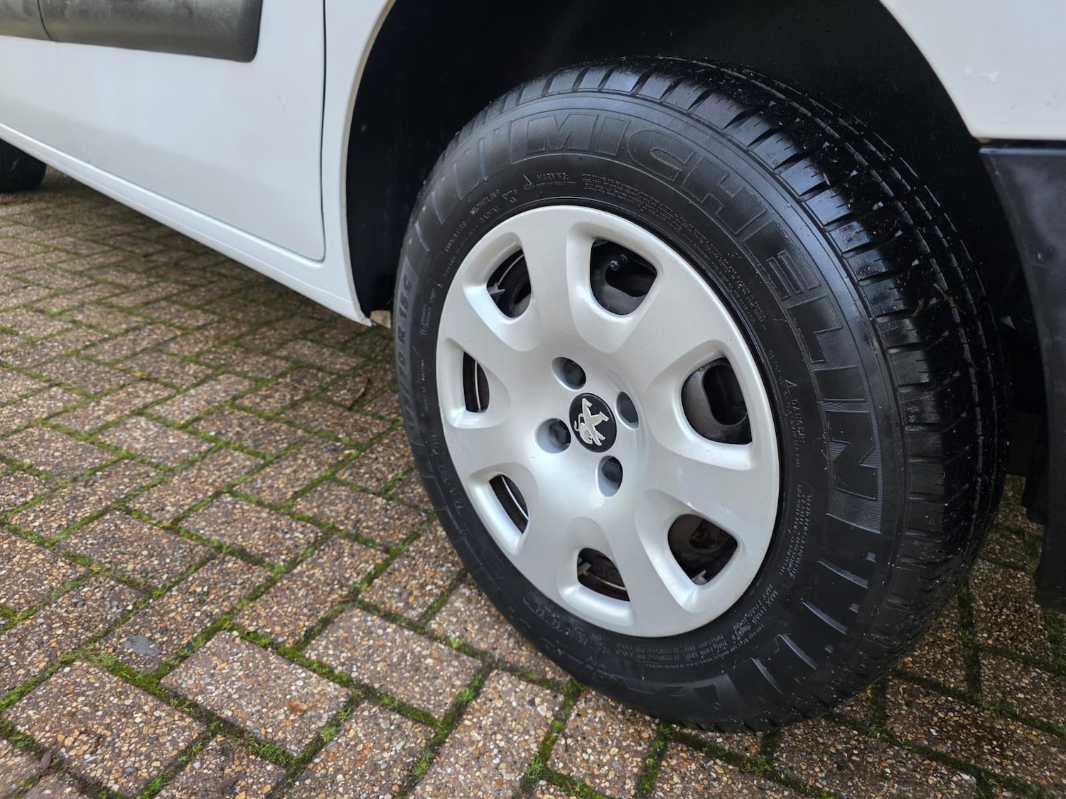 Used Peugeot Partner 2020 for sale - 76935452: Photo 18