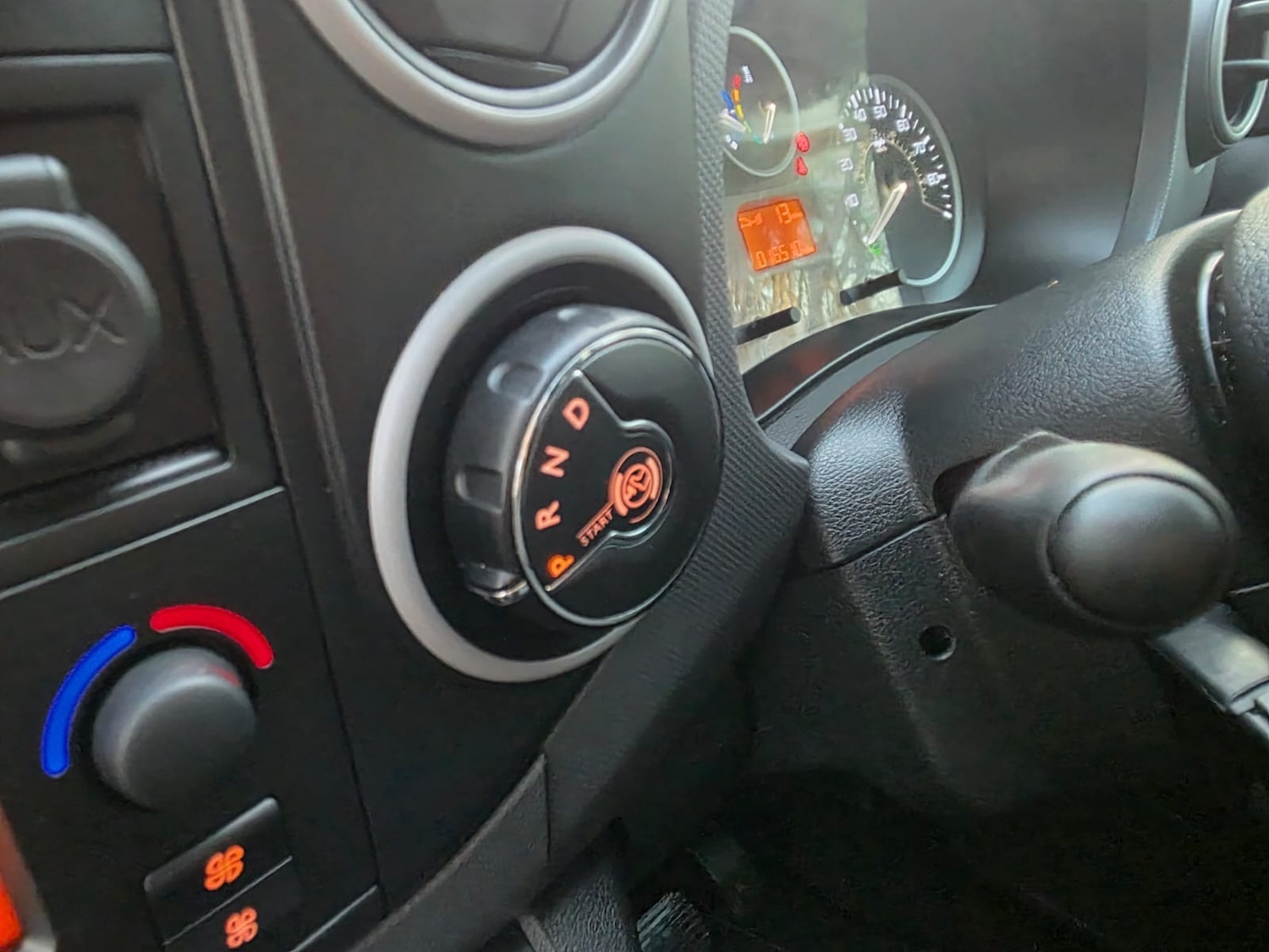 Used Peugeot Partner 2020 for sale - 76935452: Photo 27