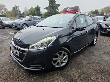Used Peugeot 208 2017 for sale - 76576841: Photo