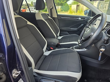 Used Volkswagen T-Roc 2018 for sale - 79029819: Photo
