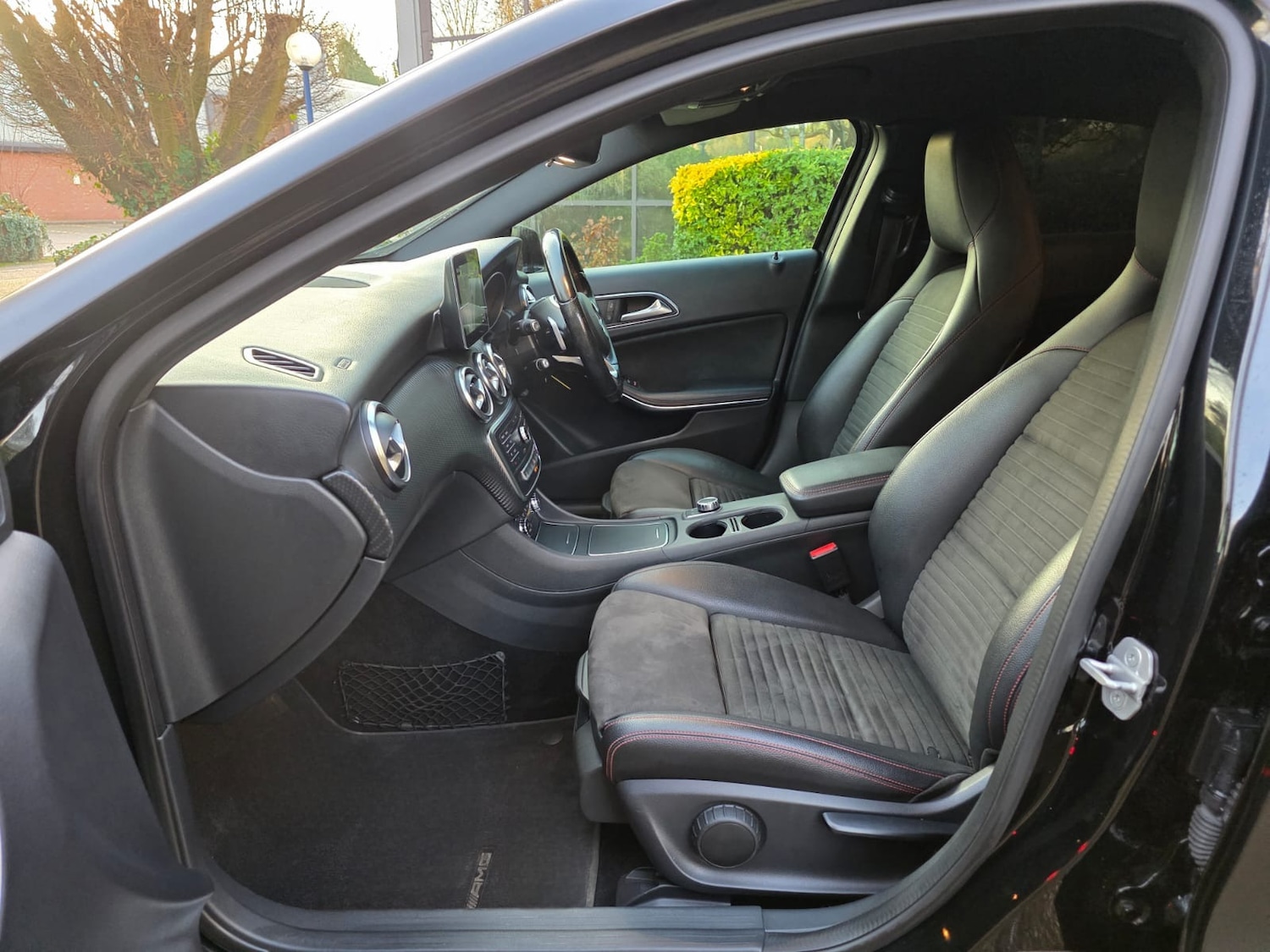 Used Mercedes-Benz A-Class 2016 for sale - 76935447: Photo 34