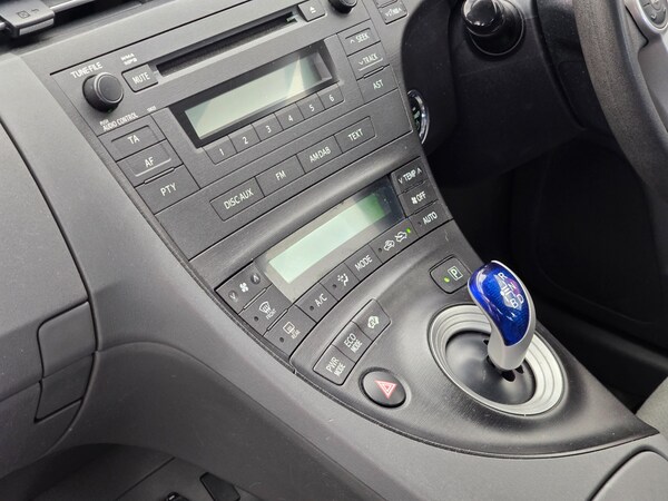 Used Toyota Prius 2010 for sale - 73557376: Photo 17