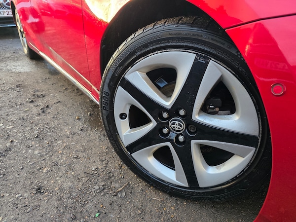 Used Toyota Prius 2017 for sale - 74018039: Photo 27