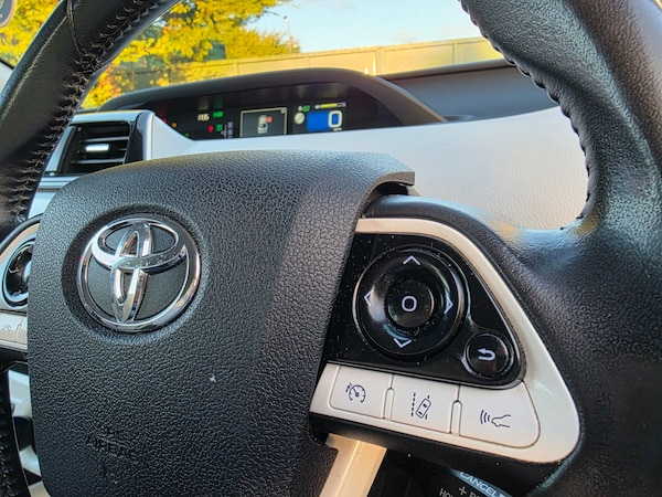 Used Toyota Prius 2017 for sale - 74018039: Photo 34