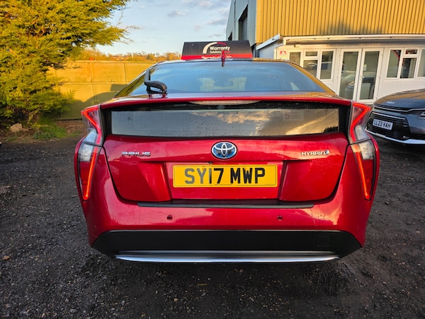 Used Toyota Prius 2017 for sale - 74018039: Photo 7