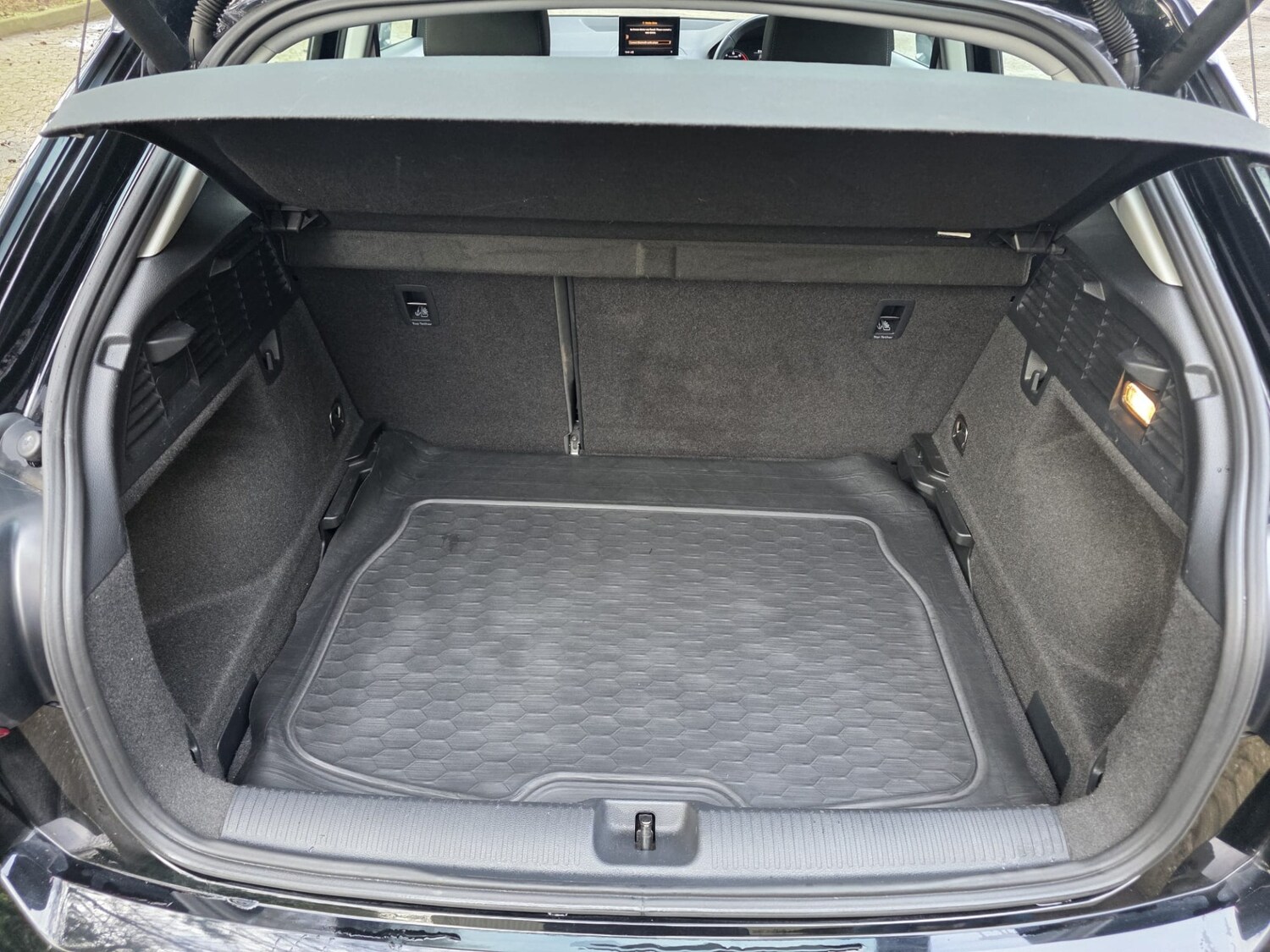 Used Audi Q2 2019 for sale - 77466107: Photo 33