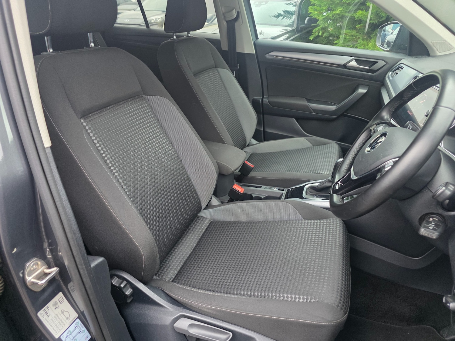 Used Volkswagen T-Roc 2021 for sale - 76405494: Photo 20