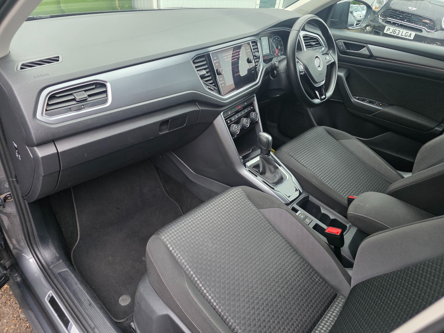 Used Volkswagen T-Roc 2021 for sale - 76405494: Photo 24