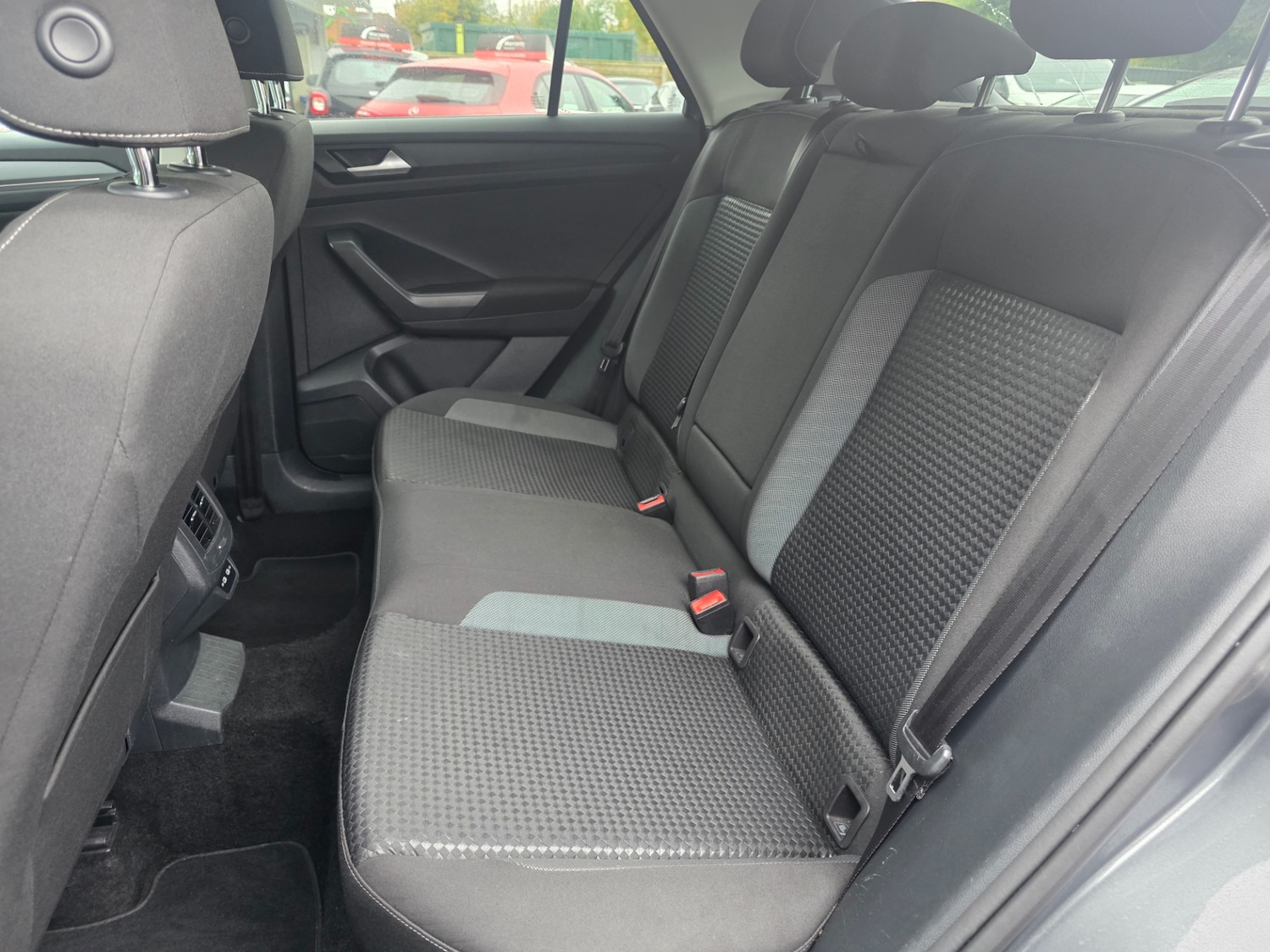 Used Volkswagen T-Roc 2021 for sale - 76405494: Photo 28