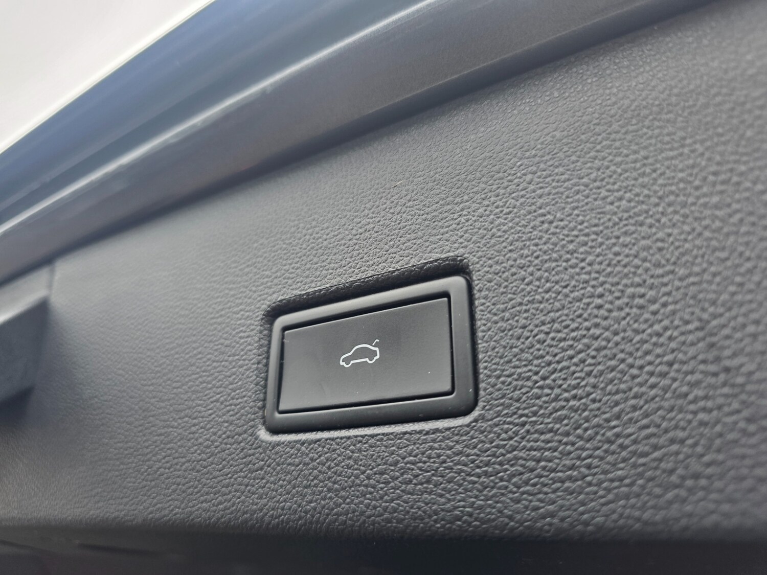 Used Volkswagen T-Roc 2021 for sale - 76405494: Photo 35