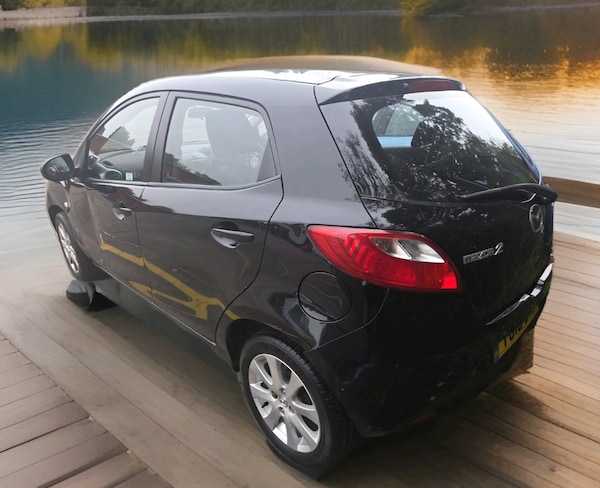 Used Mazda Mazda2 2010 for sale - 76273265: Photo 2
