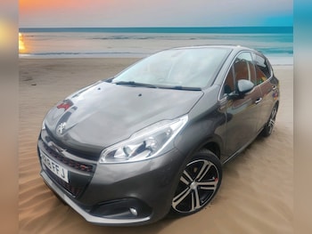 Used Peugeot 208 2018 for sale - 76425883: Photo