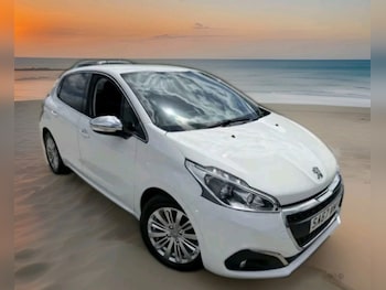 Used Peugeot 208 2017 for sale - 78970869: Photo