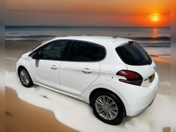 Used Peugeot 208 2017 for sale - 78970869: Photo