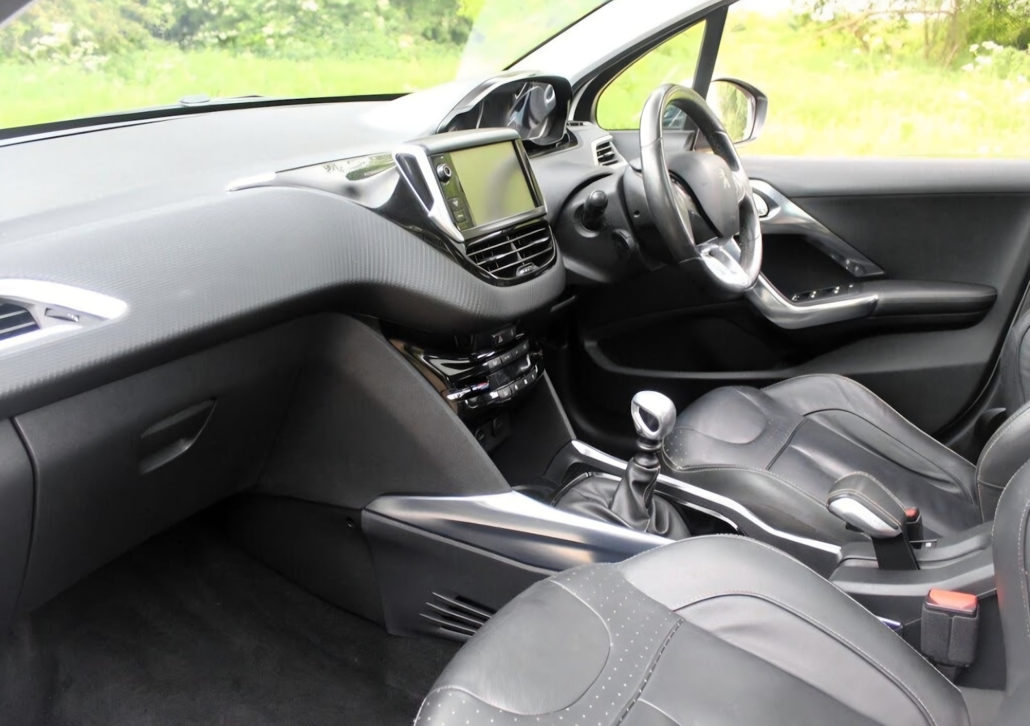 Used Peugeot 2008 2015 for sale - 76650797: Photo 5