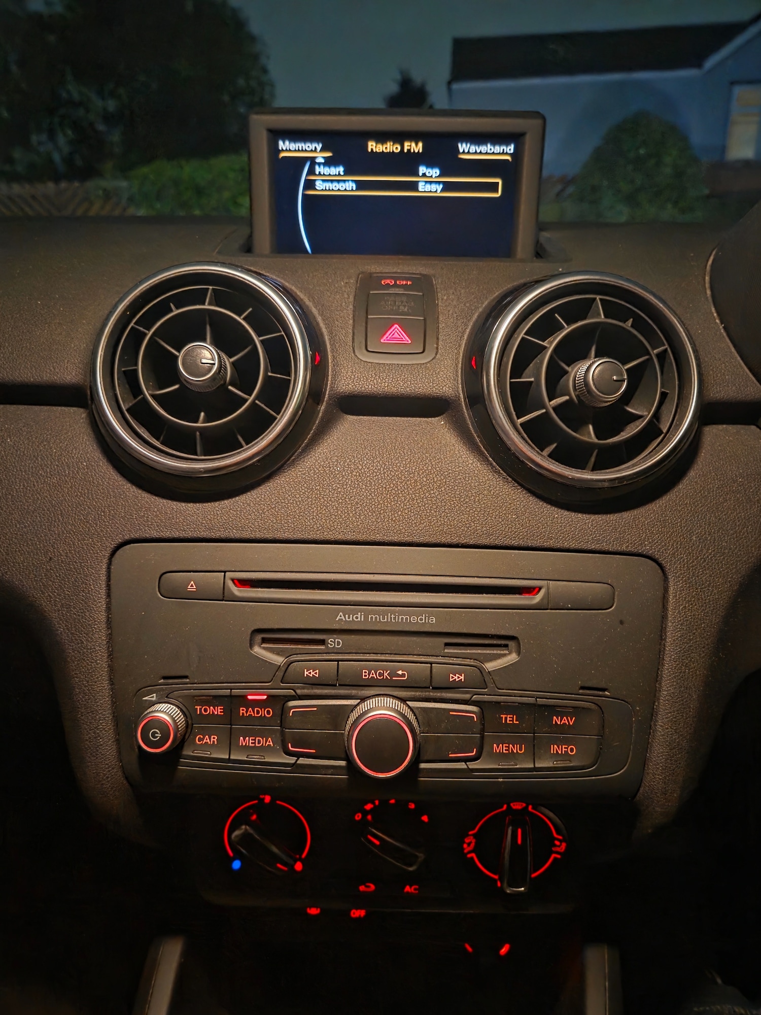 Used Audi A1 2012 for sale - 76273242: Photo 6