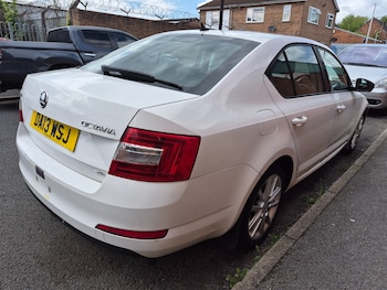 Used Skoda Octavia 2013 for sale - 77793087: Photo