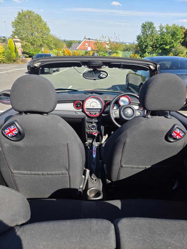 Used MINI Convertible 2011 for sale - 75684774: Photo 12