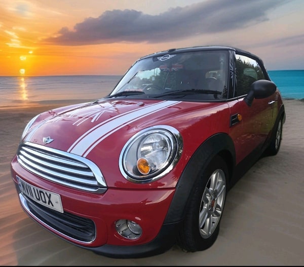 Used MINI Convertible 2011 for sale - 75684774: Photo 2