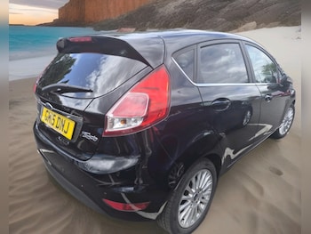 Used Ford Fiesta 2015 for sale - 78765970: Photo