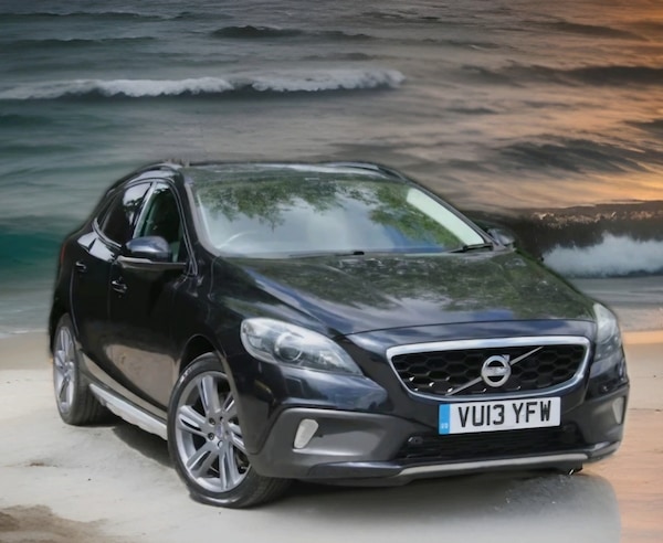 Used Volvo V40 2013 for sale - 76314113: Photo 1