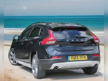 Used Volvo V40 2013 for sale - 76314113: Photo 2