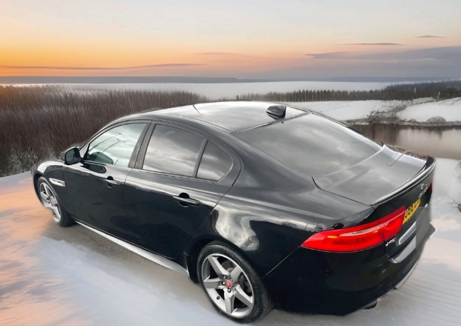 Used Jaguar XE 2016 for sale - 76579761: Photo 3