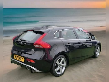 Used Volvo V40 2013 for sale - 76892209: Photo
