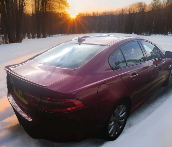 Used Jaguar XE 2015 for sale - 76208654: Photo 2