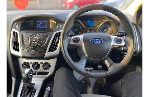 Used Ford Focus 2012 for sale - 76330151: Photo 9