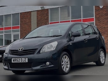 Used Toyota Verso 2012 for sale - 78255225: Photo