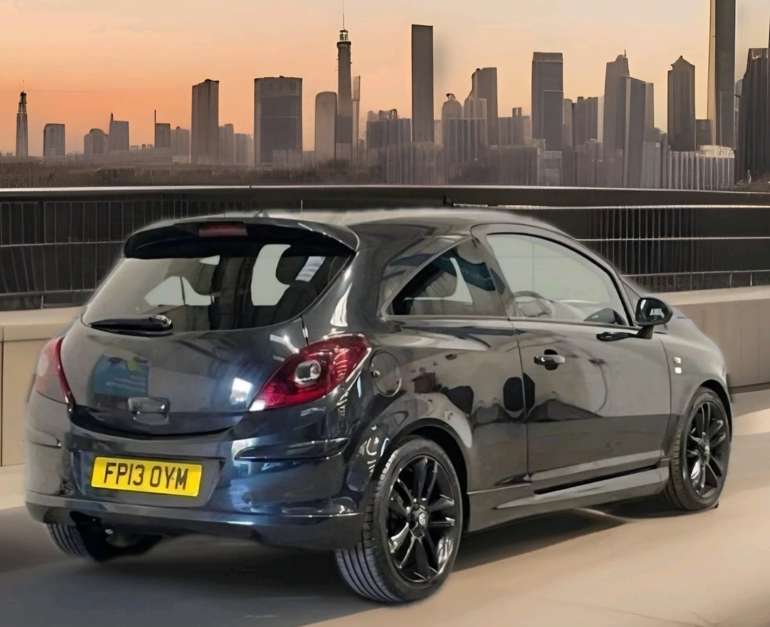 Used Vauxhall Corsa 2013 for sale - 76753398: Photo 2