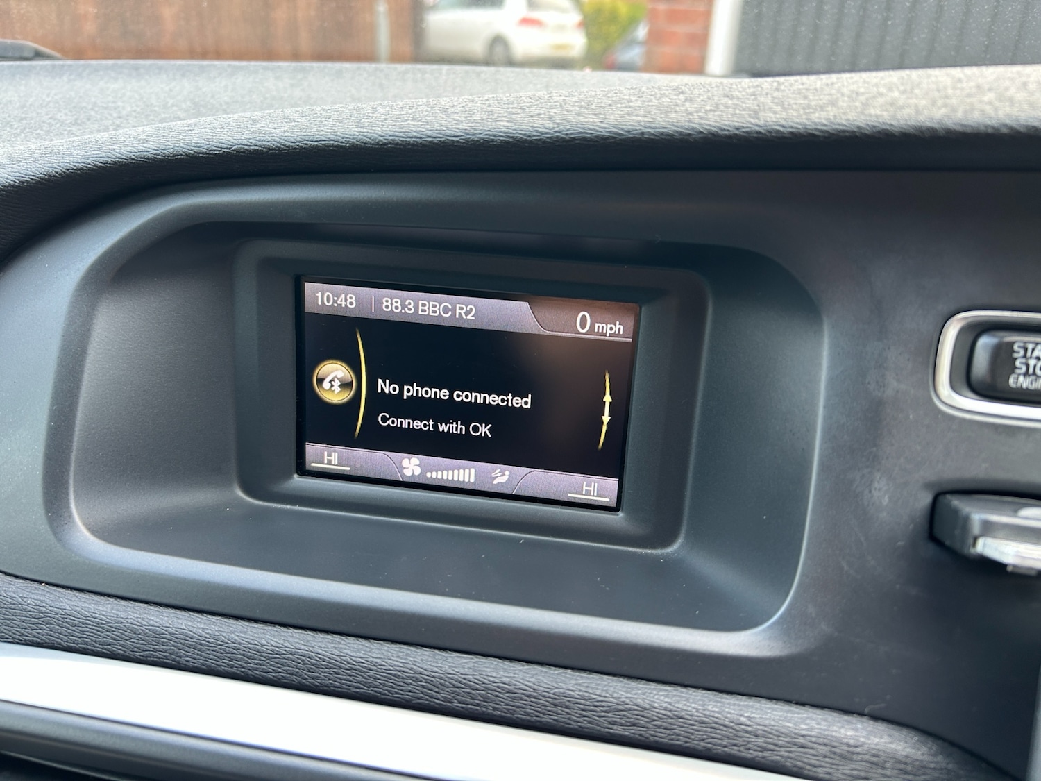 Used Volvo V40 2014 for sale - 77019012: Photo 10