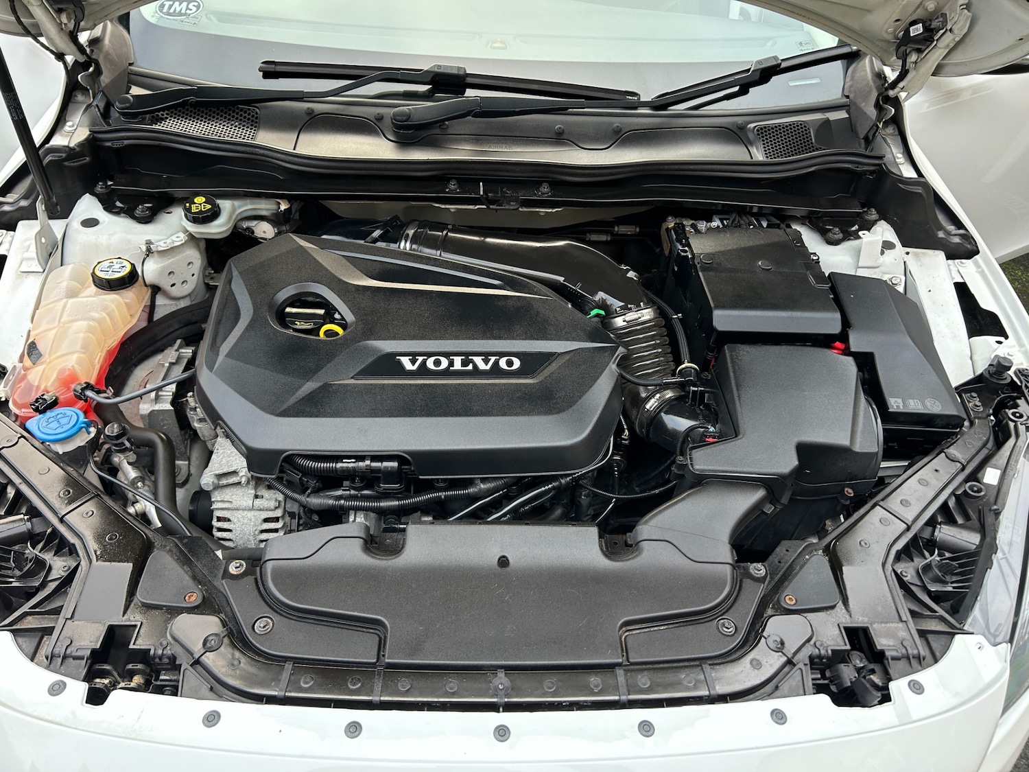 Used Volvo V40 2014 for sale - 77019012: Photo 12