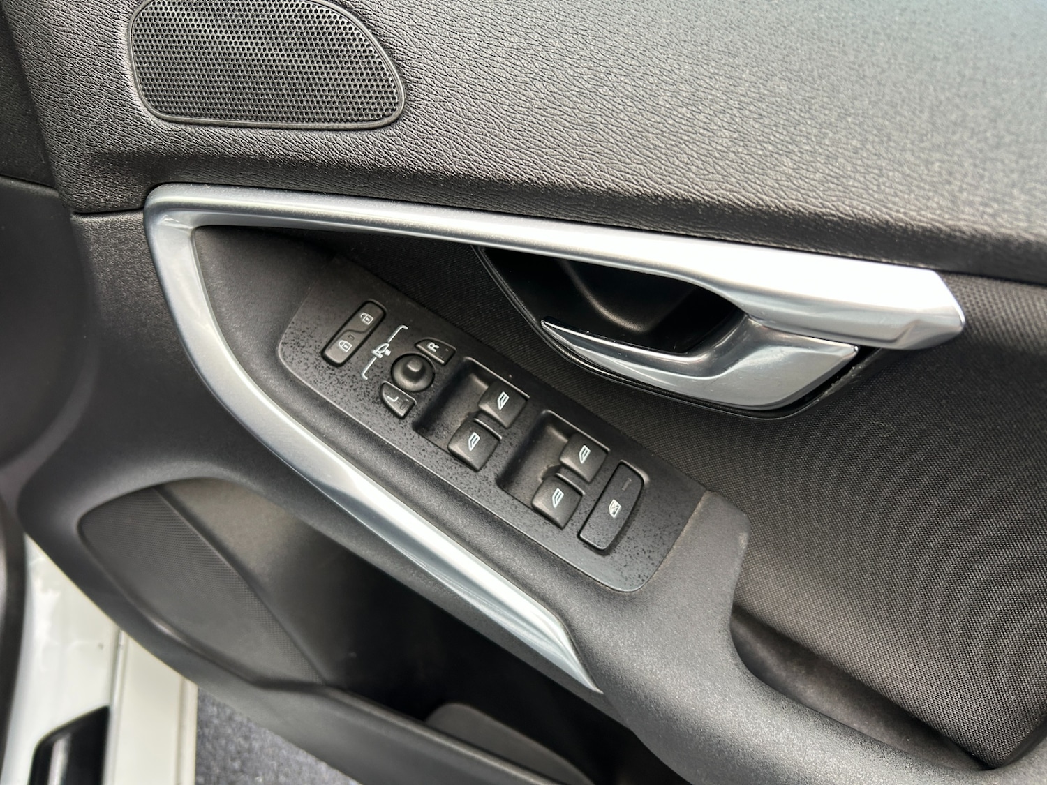 Used Volvo V40 2014 for sale - 77019012: Photo 23