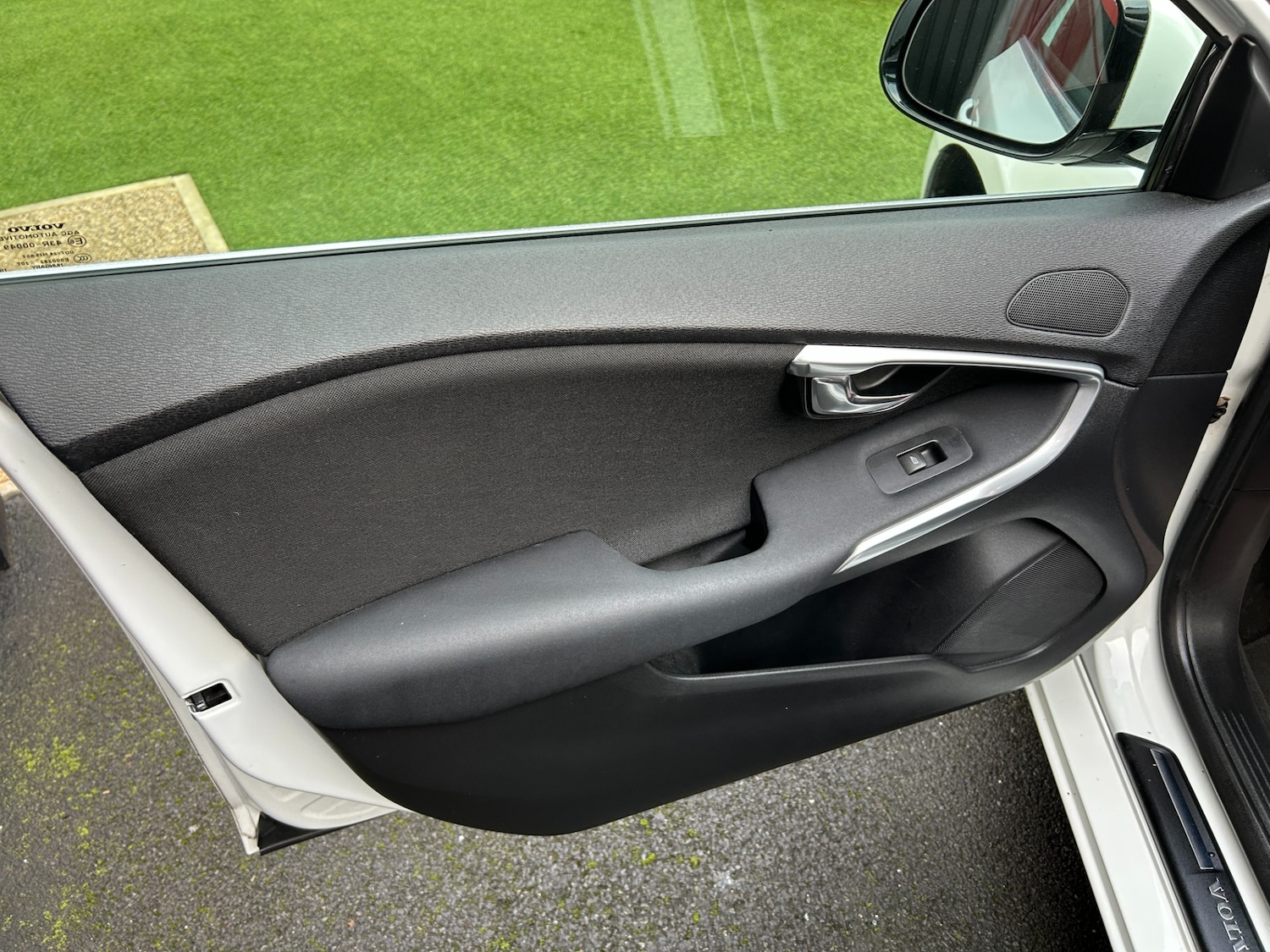 Used Volvo V40 2014 for sale - 77019012: Photo 6